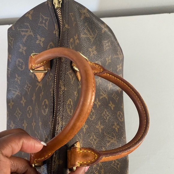 Louis Vuitton Speedy 30 Authentic - Picture 8 of 15
